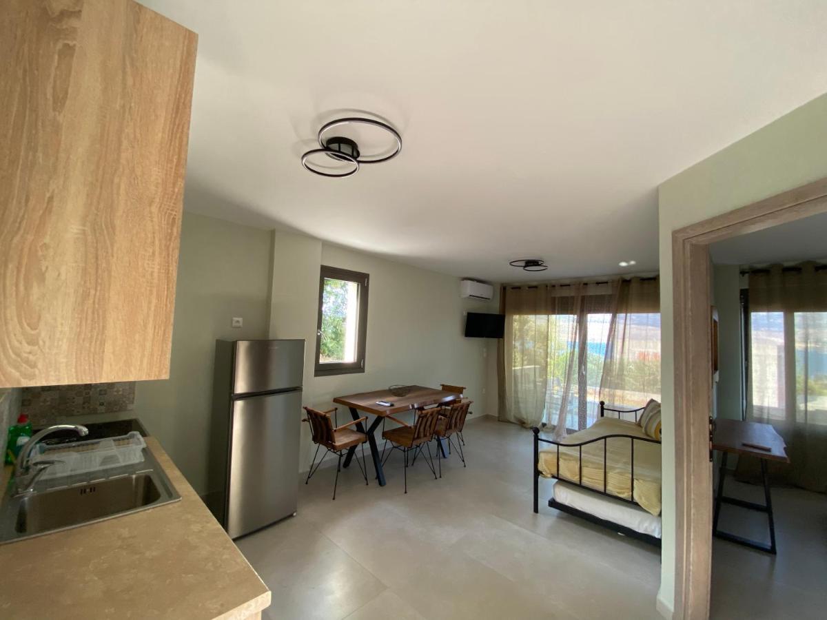 Mirovigli Family Rooms Lépedha 外观 照片